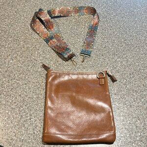Barrington leather crossbody bag